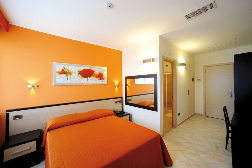 Hotel Cristina Rocca San Giovanni Dış mekan fotoğraf